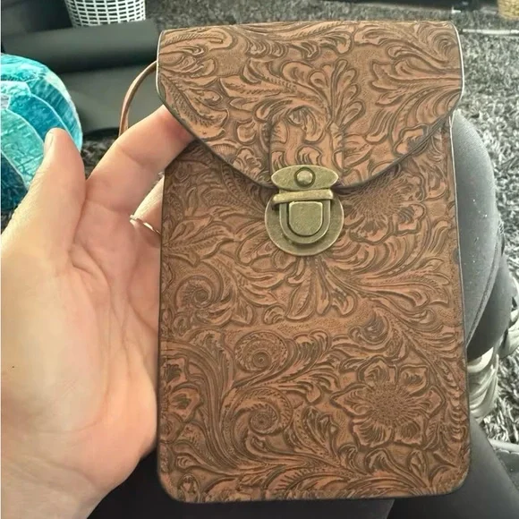 EMBOSSED BAG - Picture 6 of 6